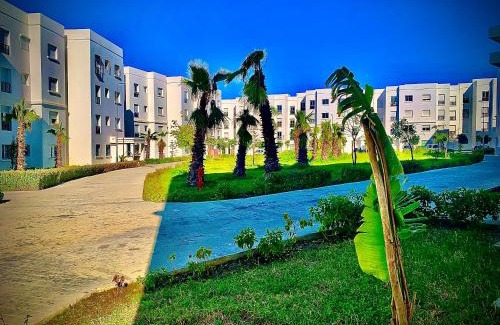 Hjar Ennhal Apartment | Tranquil Retreat: Oceanfront House Near Forest & Sea
