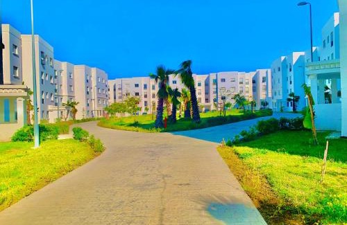 Hjar Ennhal Apartment | Tranquil Retreat: Oceanfront House Near Forest & Sea