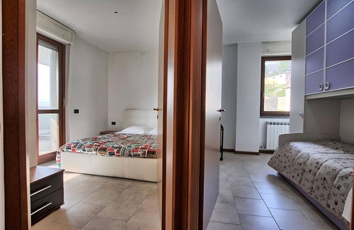 Como Apartment | Charming penthouse, with porch and large terrace