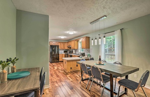 Pentwater Cottage | Inviting Pentwater Home with Fire Pit & Oceanfront Views