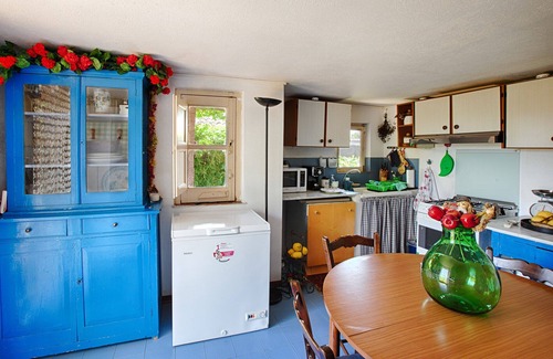 Aci Bonaccorsi Cottage | Elegant Oceanfront Retreat with Private Pool & Spa