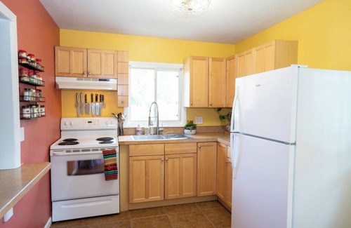 Old Town House | Charming, Pet-friendly House with Office in Old Town for Monthly Stays