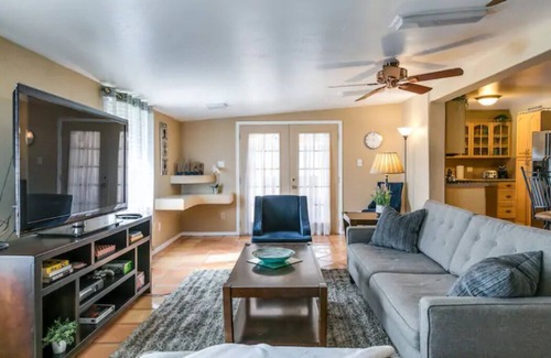 Cavalier Vista House | Pet-Friendly Retreat in the Heart of Old Town Scottsdale