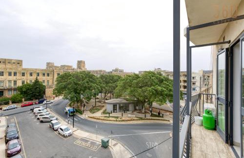 Pieta Apartment | Stylish Pietà 2BR Apartment with Private Balcony Retreat