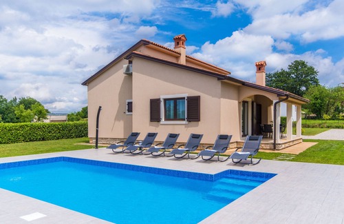 Zabrezani House | Idyllic Pool Villa for 8 with Oceanfront Views
