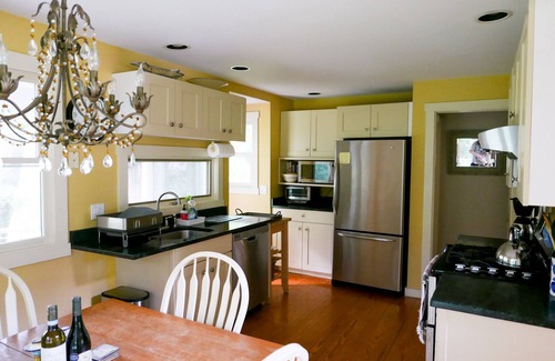 Jamestown House | Ocean View Cottage: Guest Rated 10/10 in Jamestown
