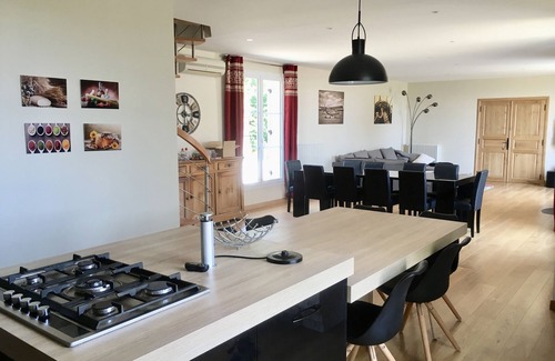 Saint-Severin House | Breathtaking Views with Infinity Pool & Top Guest Rating