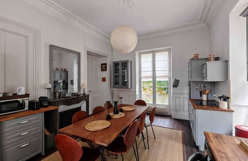 Vitrac House | Charming property in Périgord Noir, private swimming pool and tennis court.