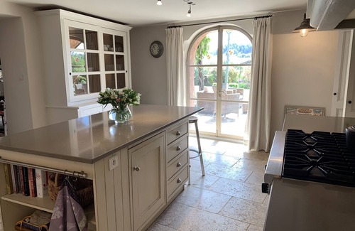Roussillon House | Elegant Provençal Country Home with Private Heated Pool