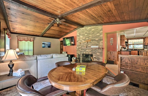 Westford House | Idyllic Pymatuning Lake House with Spa & Pet-Friendly Perks