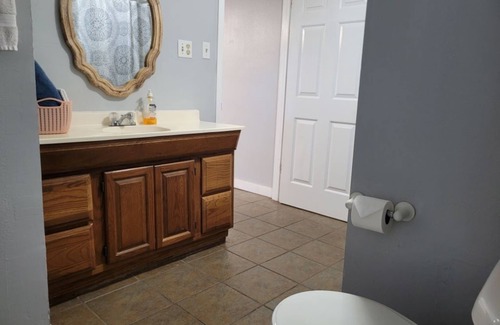 Hemphill Cabin | Charming quiet 2-bedroom 2 bath cabin with Lakeview.Hemphill,Tx Six Mile Arean