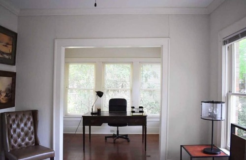 Neartown House | Serene Apartment in the Heart of Montrose - Rated 10/10