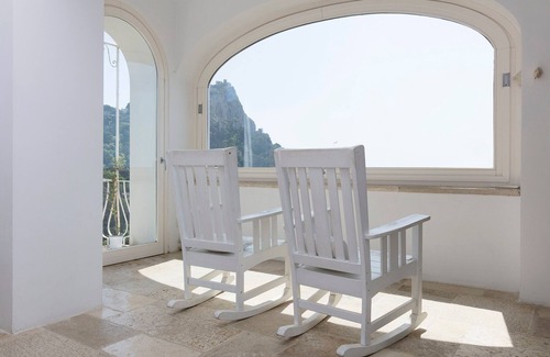 Marina Piccola House | Scenic House with Ocean Views & Spa, Rated 10/10 by Guests