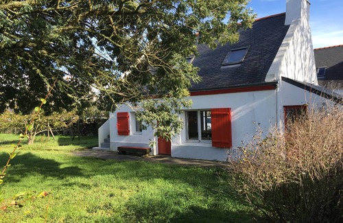 Groix House | Charming quiet house with garden in Kerlard