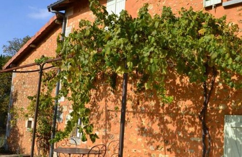 Vitrac-Saint-Vincent Cottage | Cozy Gite Vitrac-Saint-Vincent: Ideal for Families & Pets
