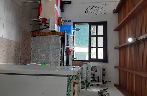 Paraty House | Cozy Retreat with Pet-Friendly Amenities and Breakfast