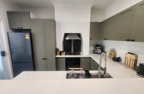 South Launceston House | Charming Renovated Character Home in the Heart of Launceston - Metwood on Leslie
