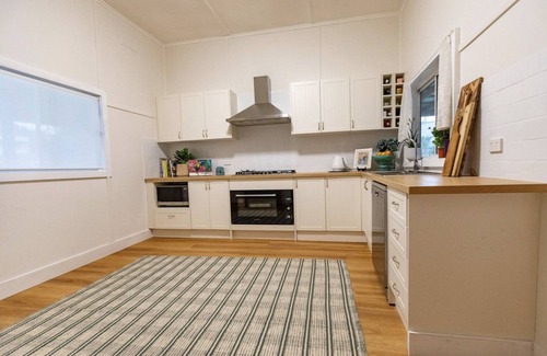 Murrurundi Cottage | Pet-Friendly 3 Bedroom Cottage with Mountain Views