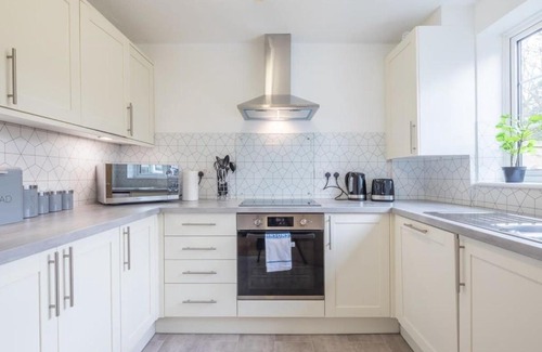 Cherry Hinton House | Welcoming Renovated Family Home with Child-Friendly Amenities