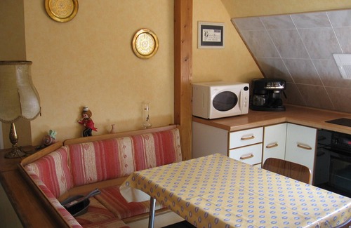 Soultzeren Apartment | Idyllic F2 Rental in the Munster Valley, Guest Rated 9.8