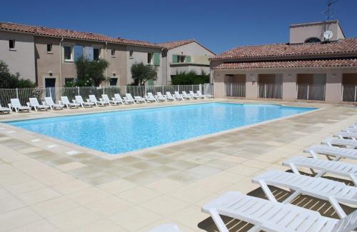 Mouries House | Lovely Rental with Pool Access in the Scenic Alpilles