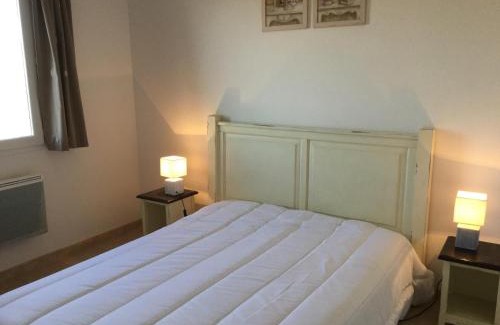 Mouries House | Lovely Rental with Pool Access in the Scenic Alpilles