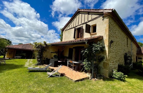 Montesquiou House | Charming residence "Au Coeur de la Gascogne". Gîte sleeps 7.
