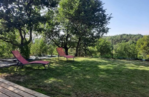 Bras House | Idyllic Retreat in the Heart of Green Provence with Kitchen