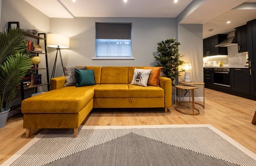 Georgian Quarter Apartment | Premier Retreat in Liverpool with Spa and Breakfast Included
