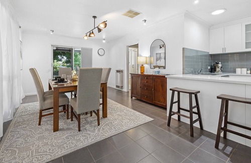 Wendouree Villa | Charming Retreat for Families Near Lake Wendouree