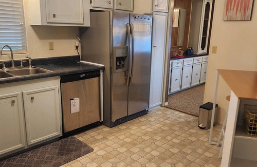 Prescott House | Retro Home Near Downtown with Pet-Friendly Amenities