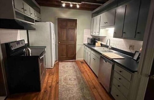 Goodsprings House | Exceptional River Cabin Retreat with Ocean View & Boat Parking