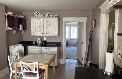 Finesville Apartment | Discover a 2-Bedroom Riverview Apartment with Top Amenities