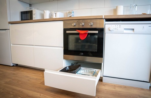 Cergy Apartment | Cozy Room in Shared Apartment Near Cergy Center