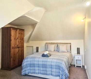 Filton House | Cozy Room Near Southmead with Great Guest Rating