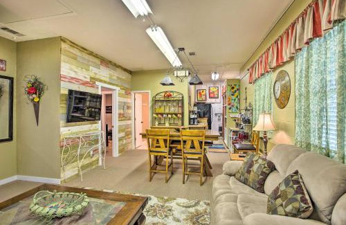 Rowlett House | Cozy Rowlett Guest Cottage Steps from Downtown