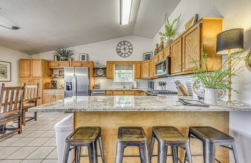 Ruidoso House | Scenic Ruidoso House with Deck & Mountain Views, Rated 9.8