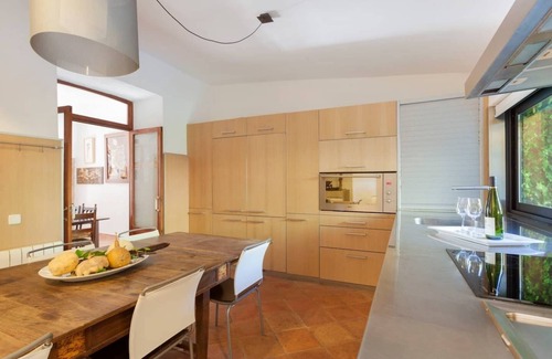Lloseta Cottage | Renovated Rural House with Ocean Views and Pool Access