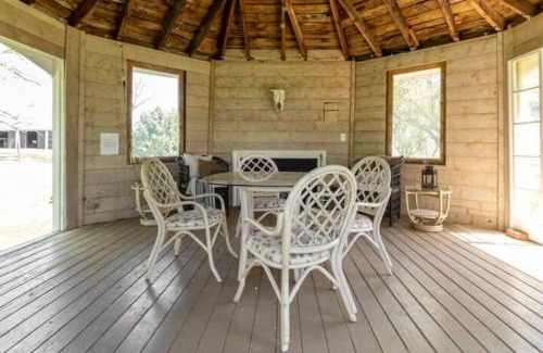 Oakpark Ski Chalet | Rustic Bloomingdale Cottage with Ocean Views & Pool