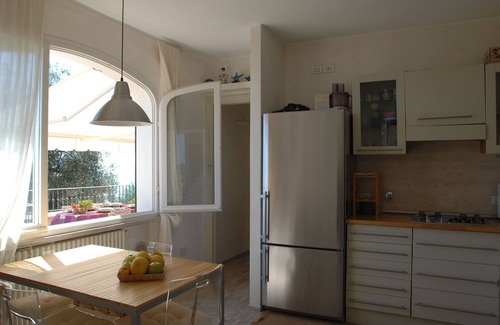 Lerici Villa | Rustic Retreat with Ocean Views, Pool & Free WiFi
