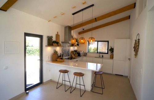 Salema Villa | Oceanview Salema Villa with Private Pool and Spa Amenities