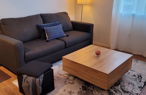 Monument House | Stylish Scandi Loft - Family-Friendly Retreat with a 9.2 Rating