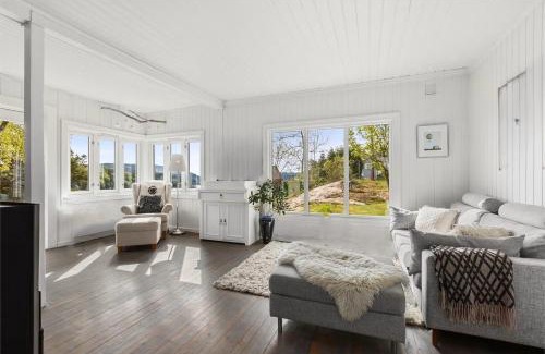 Royken House | Charming Seaside Home with Fjord Views
