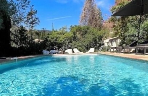 Val de Gilly House | Idyllic Sheepfold Near Grimaud Village with Ocean View