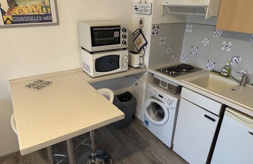 Courseulles-sur-Mer Apartment | Delightful Studio with Port Views & Wheelchair Access