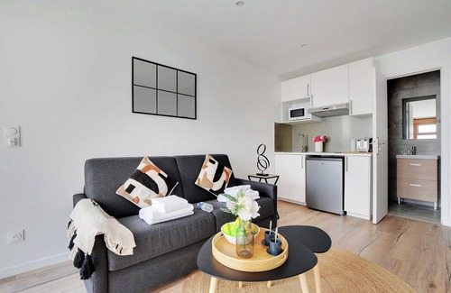 Le Kremlin-Bicetre Apartment | Charming Studio 2P- Next Paris
