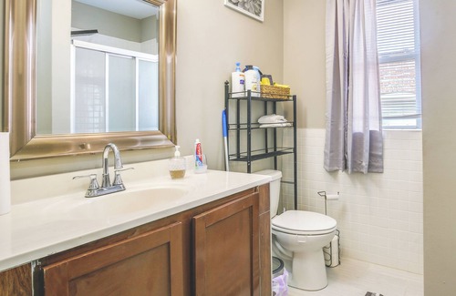 St. Louis House | Inviting St Louis Home - Close to Tower Grove Park!