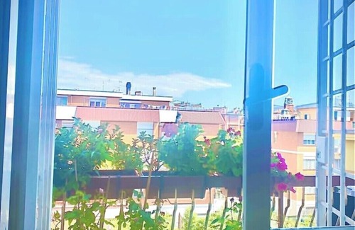 Santa Maria delle Mole Apartment | Perfect Getaway: Family-Friendly Stay in Marino with Lake Views