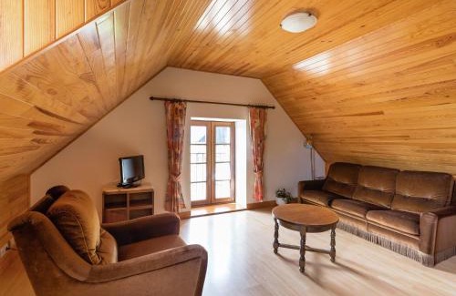 Pont-Croix House | Cozy Holiday Home with Enclosed Garden and Ocean Views