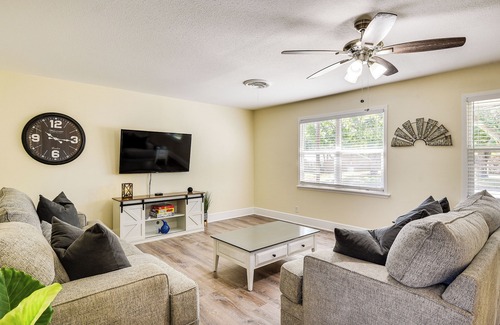 Stephenville House | Charming Stephenville Home - 2 Mi to Main St!